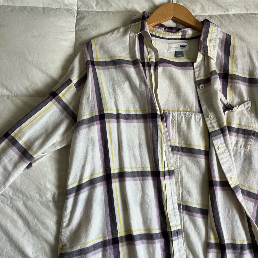 Old Navy plaid button up shirt